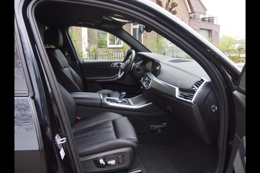 BMW X5 xDrive45e High Executive | Camera | Harman Kardon | Cruise Control | Sfeerverlichting | M-Pakket |