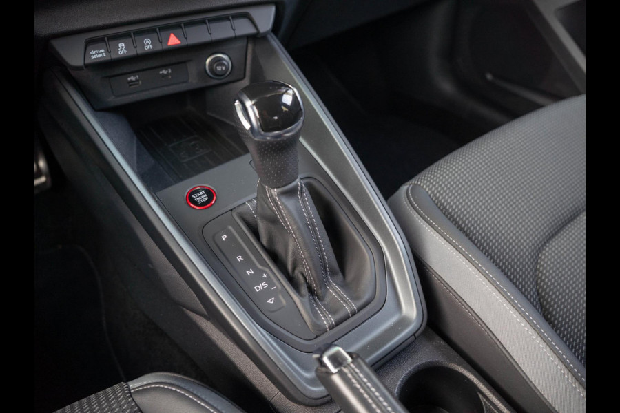 Audi A1 Sportback 40 TFSI Pro Line S / Keyless / Stoelverwarming / CarPlay / Sensoren / 18 inch / Audi Sound