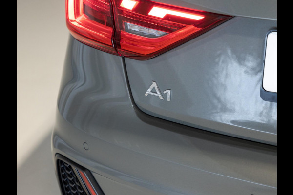 Audi A1 Sportback 35 TFSI S-Line / 150pk / Stoelverwarming / Clima