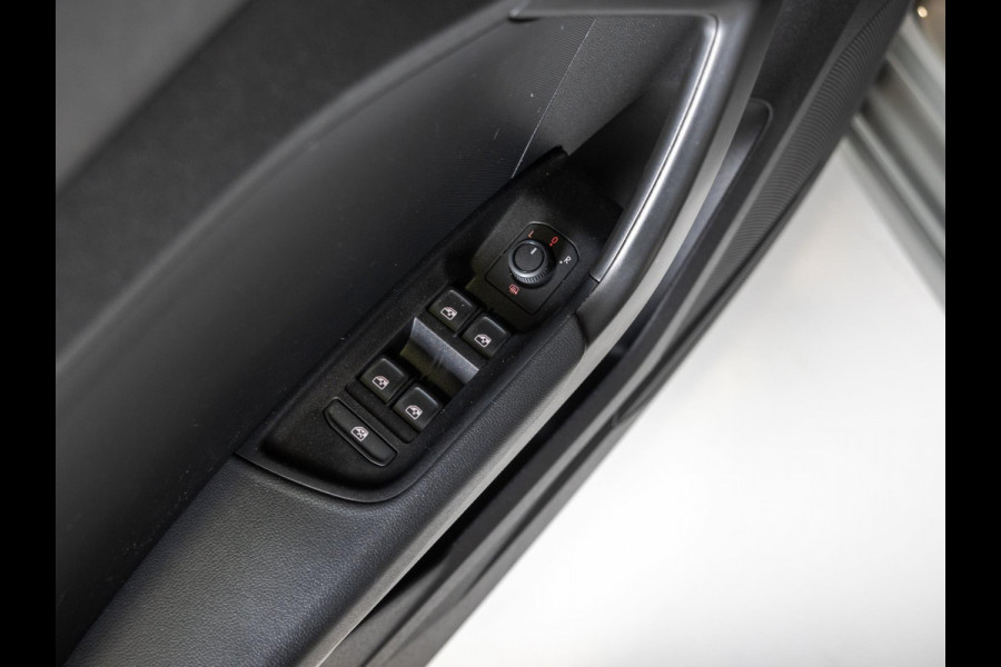 Audi A1 Sportback 35 TFSI S-Line / 150pk / Stoelverwarming / Clima