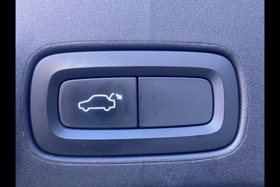 Volvo V90 2.0 D4 MOMENTUM AUT/LEDER/LANE/RSI/PDC