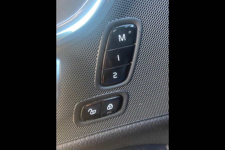 Volvo V90 2.0 D4 MOMENTUM AUT/LEDER/LANE/RSI/PDC