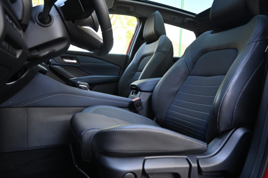 Nissan QASHQAI 1.3 MHEV Xtronic Pr.Edition Trekhaak Pano 360Cam ´21