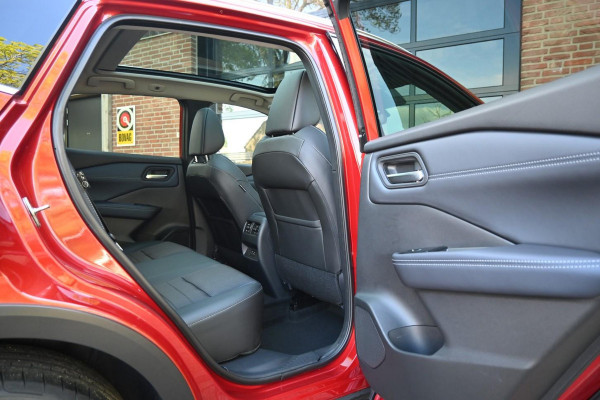 Nissan QASHQAI 1.3 MHEV Xtronic Pr.Edition Trekhaak Pano 360Cam ´21