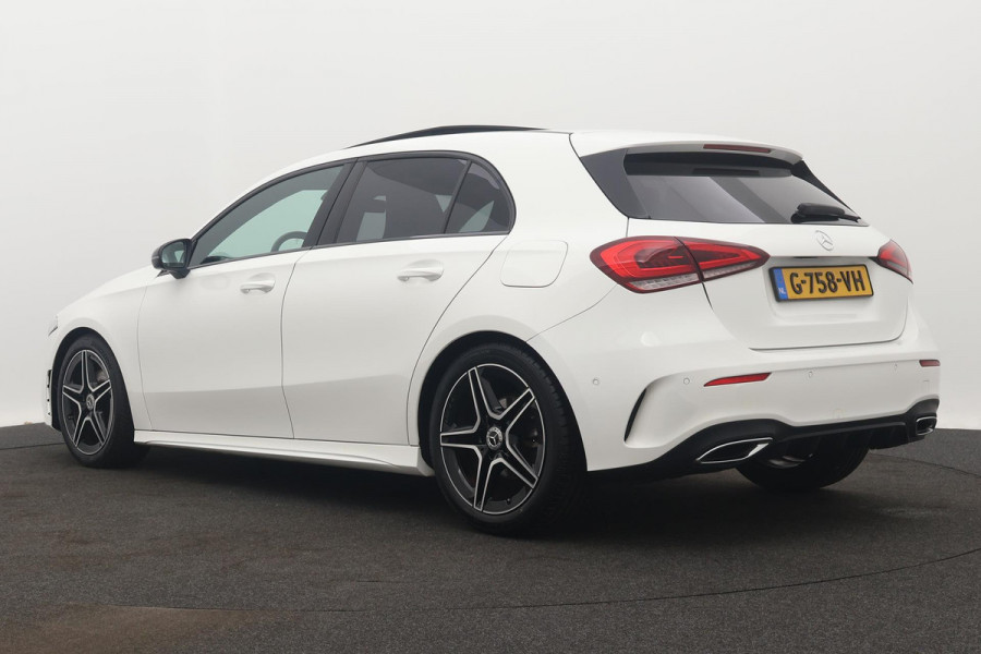 Mercedes-Benz A-Klasse 180 Business Solution AMG Night Upgrade Automaat (PANORAMADAK, STOELVERWARMING, CAMERA, 1e EIGENAAR)