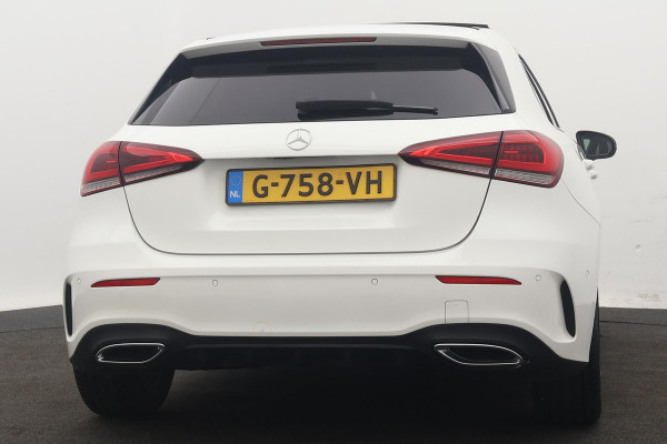 Mercedes-Benz A-Klasse 180 Business Solution AMG Night Upgrade Automaat (PANORAMADAK, STOELVERWARMING, CAMERA, 1e EIGENAAR)