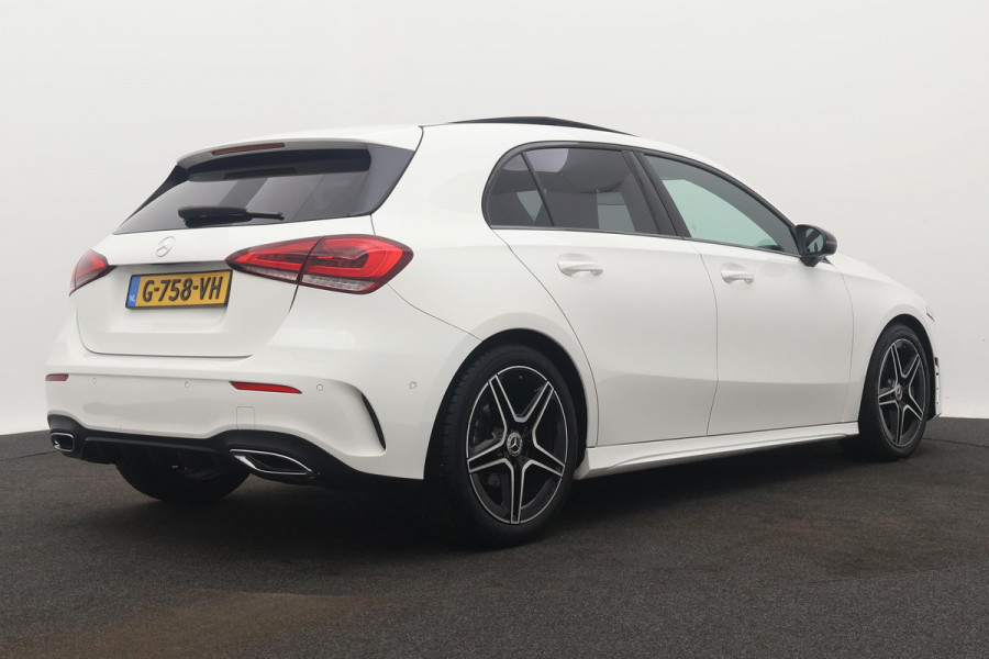 Mercedes-Benz A-Klasse 180 Business Solution AMG Night Upgrade Automaat (PANORAMADAK, STOELVERWARMING, CAMERA, 1e EIGENAAR)
