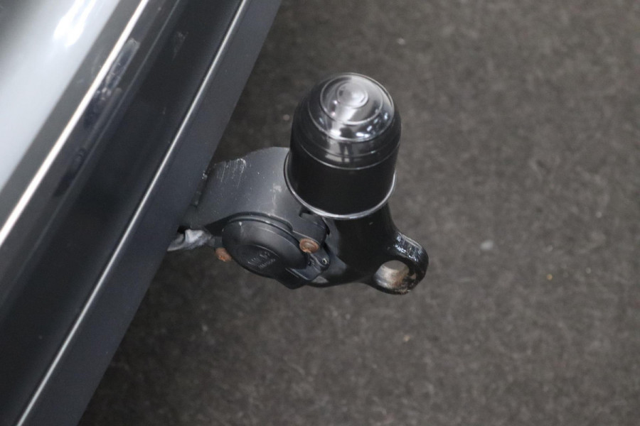 Volkswagen Tiguan 1.4 TSI ACT Highline (PANORAMADAK, PARKEERSENSOREN, TREKHAAK, CRUISE, NAVIGATIE, STOELVERWARMING, CAMERA)