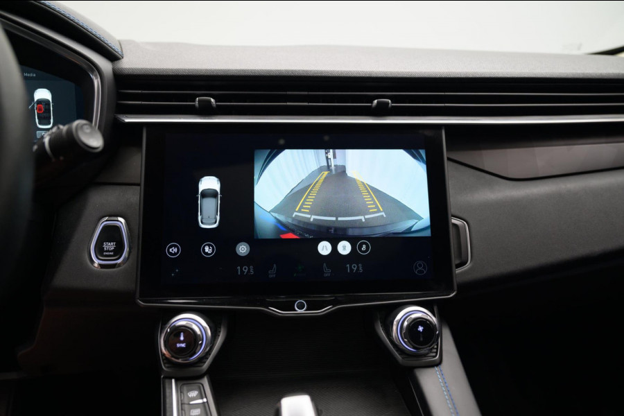 Lynk & Co 01 1.5 261PK Plug-in Hybrid *Black pakket * 360* camera Pano/dak Apple/Carplay Adaptive/Cruise