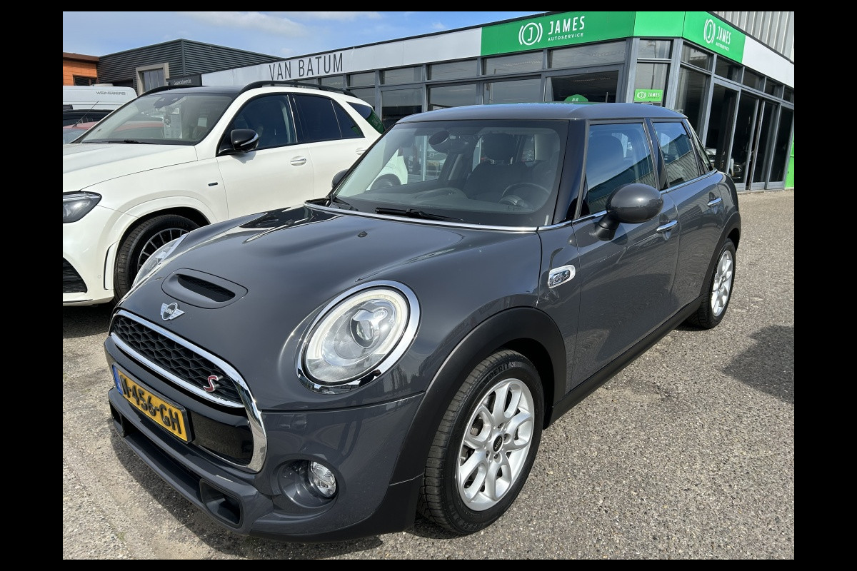 MINI Mini 2.0 Cooper S Pepper Serious Business MINI Mini 2.0 Cooper S Pepper Serious Business