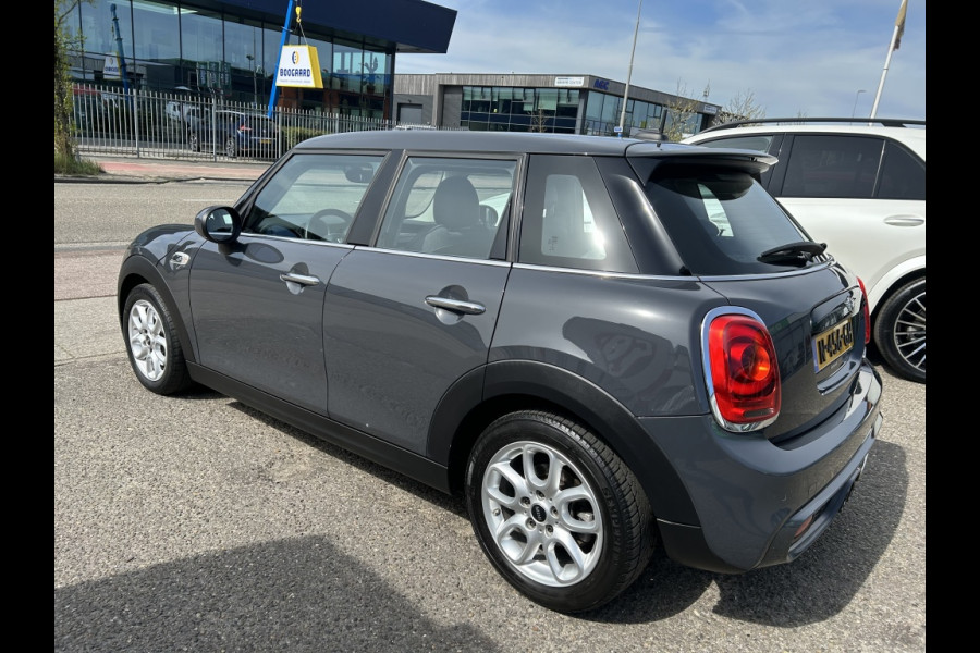 MINI Mini 2.0 Cooper S Pepper Serious Business