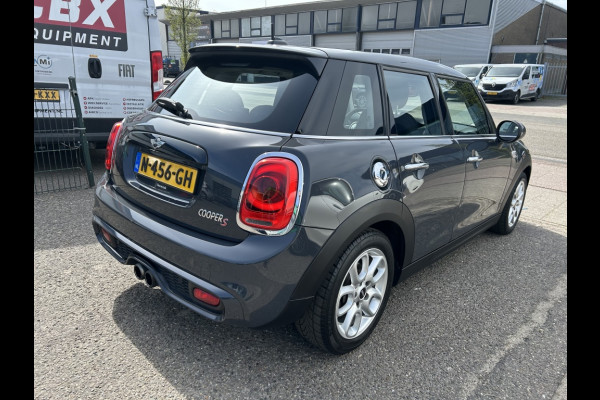 MINI Mini 2.0 Cooper S Pepper Serious Business