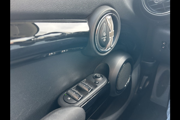 MINI Mini 2.0 Cooper S Pepper Serious Business