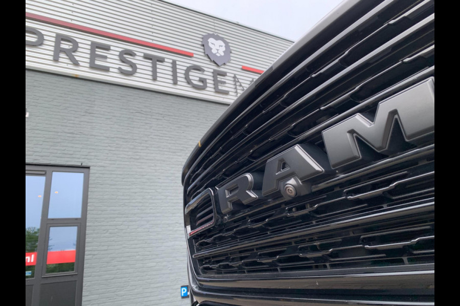 Dodge Ram 1500 Limited Night 5.7 V8 401PK 360cam 4X4 PANO Luchtvering