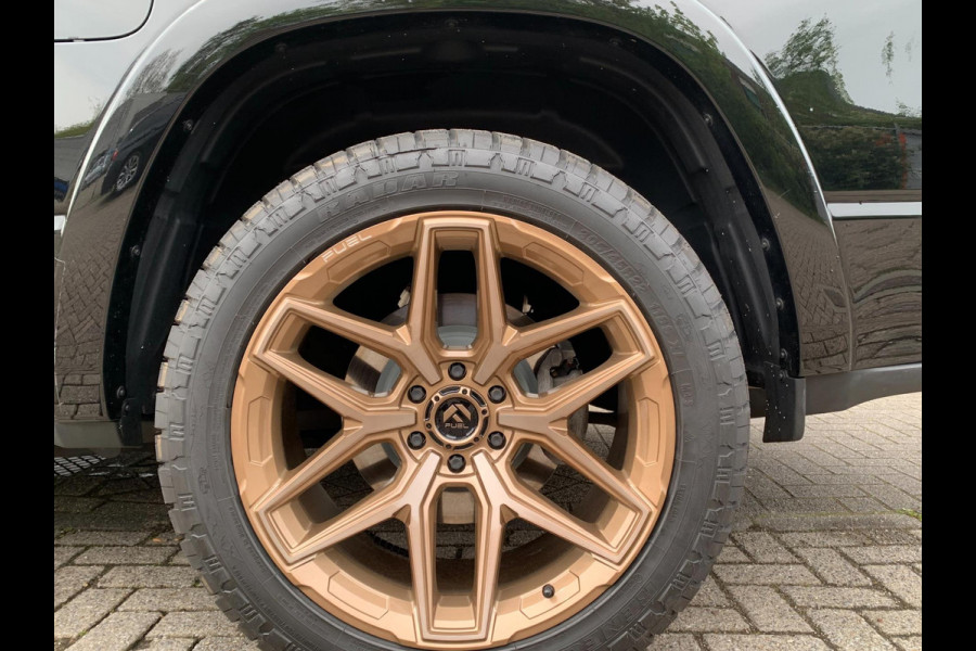 Dodge Ram 1500 Limited Night 5.7 V8 401PK 360cam 4X4 PANO Luchtvering
