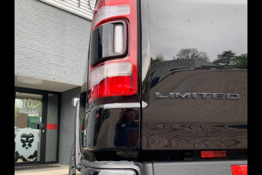 Dodge Ram 1500 Limited Night 5.7 V8 401PK 360cam 4X4 PANO Luchtvering