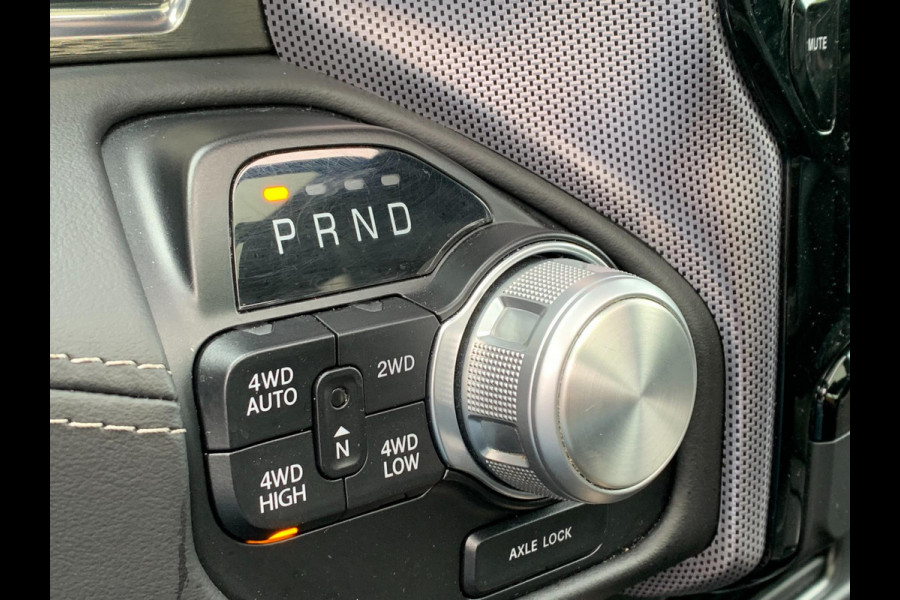 Dodge Ram 1500 Limited Night 5.7 V8 401PK 360cam 4X4 PANO Luchtvering