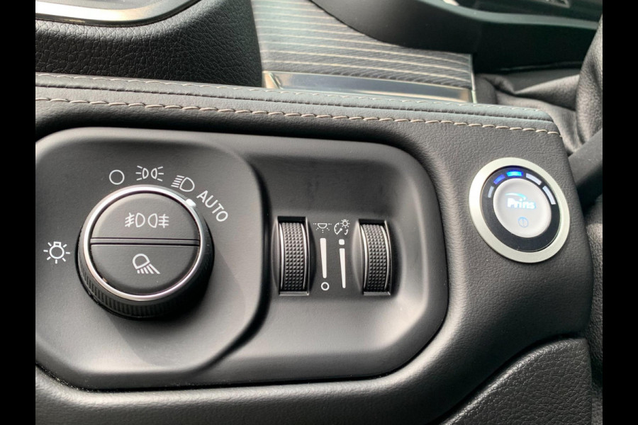 Dodge Ram 1500 Limited Night 5.7 V8 401PK 360cam 4X4 PANO Luchtvering