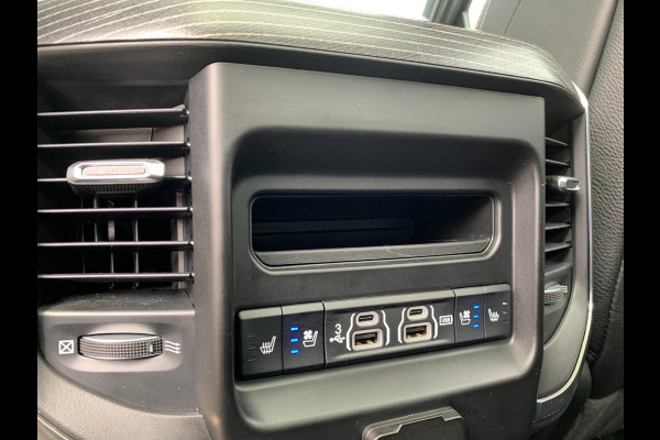 Dodge Ram 1500 Limited Night 5.7 V8 401PK 360cam 4X4 PANO Luchtvering