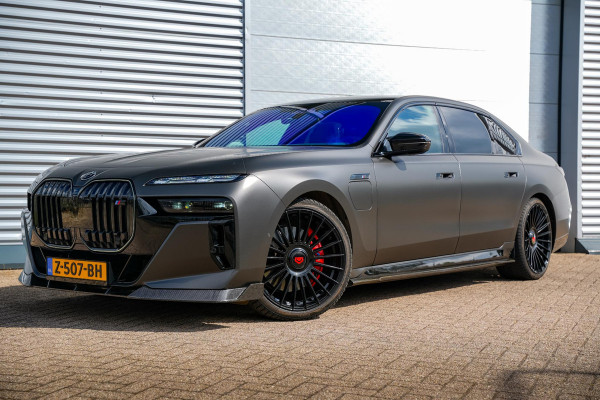 BMW 7 Serie M760e xDrive Carbon 22" Velgen FireTV Ambient Softclose FULL OPTION! Trekhaak