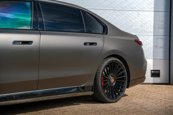 BMW 7 Serie M760e xDrive Carbon 22" Velgen FireTV Ambient Softclose FULL OPTION! Trekhaak