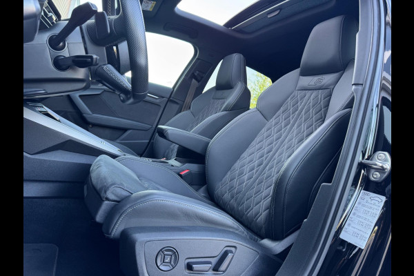 Audi A3 Sportback 45 TFSI e S edition Competition RS zetels/Pano/Matrix