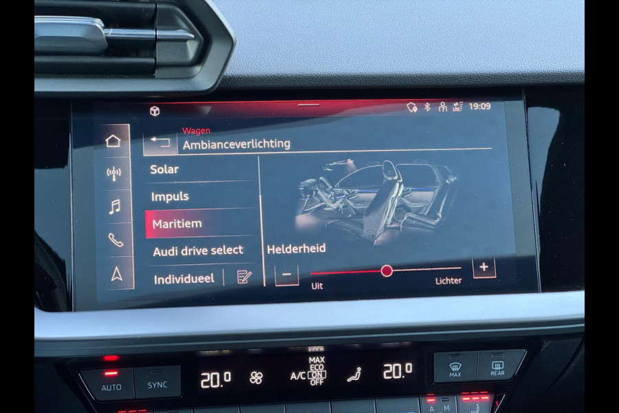Audi A3 Sportback 45 TFSI e S edition Competition RS zetels/Pano/Matrix