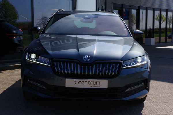 Škoda Superb Combi 1.4 TSI iV 218 PK Sportline BNS PHEV, Trekhaak, Camera, 4 x Stoelverwarming, Adap. Cruise Control, Memory
