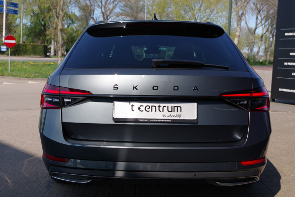 Škoda Superb Combi 1.4 TSI iV 218 PK Sportline BNS PHEV, Trekhaak, Camera, 4 x Stoelverwarming, Adap. Cruise Control, Memory