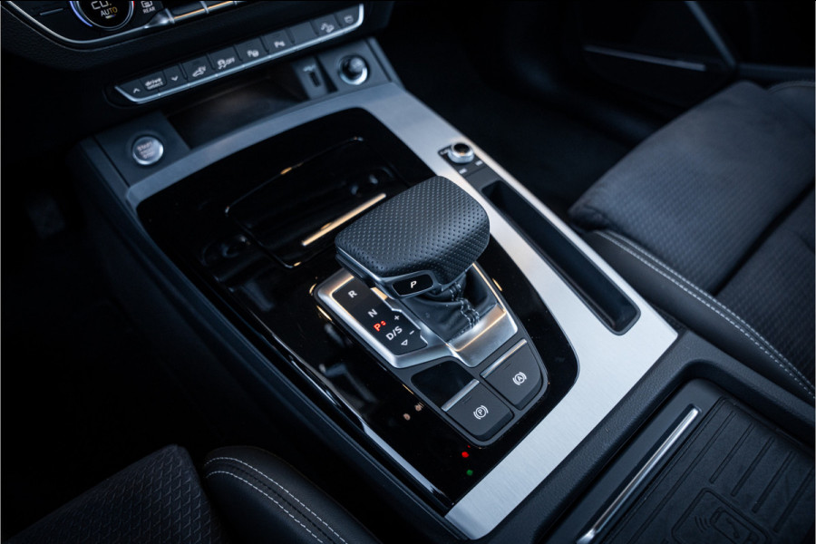 Audi Q5 55 TFSI e S edition Competition - Panorama | B&O | 360 Camera | Elek. Trekhaak | ACC