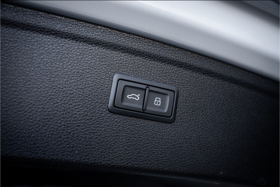Audi Q5 55 TFSI e S edition Competition - Panorama | B&O | 360 Camera | Elek. Trekhaak | ACC
