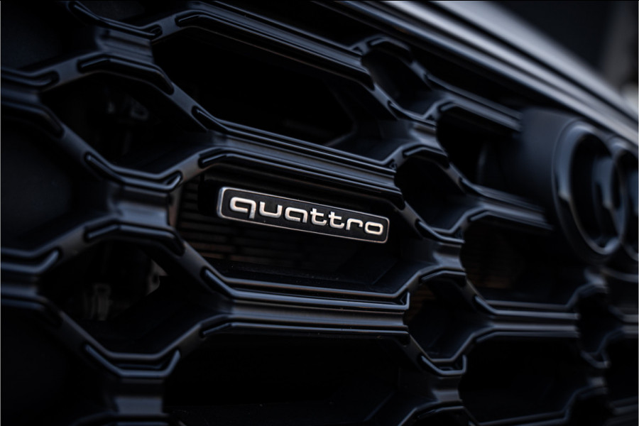Audi Q5 55 TFSI e S edition Competition - Panorama | B&O | 360 Camera | Elek. Trekhaak | ACC