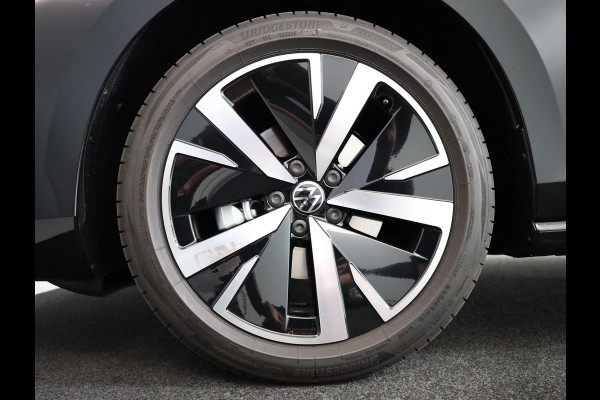 Volkswagen Passat Variant 1.5 eTSI Business 150pk DSG| Navi| 18'LM-velgen| Camera| Dodehoek detectie