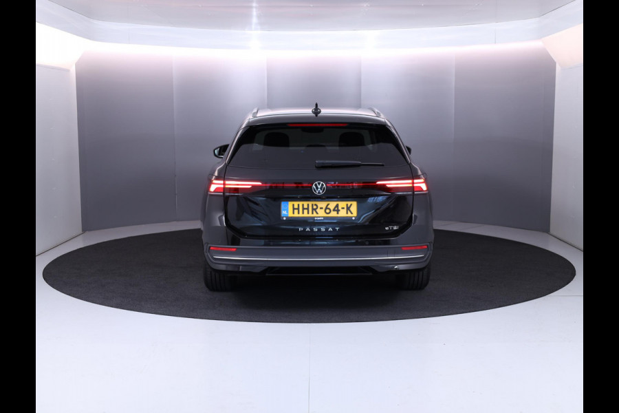 Volkswagen Passat Variant 1.5 eTSI Business 150pk DSG| Navi| 18'LM-velgen| Camera| Dodehoek detectie