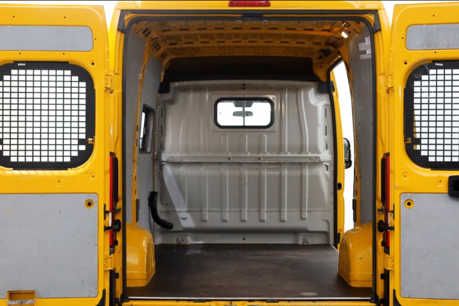 Peugeot Boxer 335 2.0 BlueHDI 130pk E6 L2H2 Premium Airco 10-2019