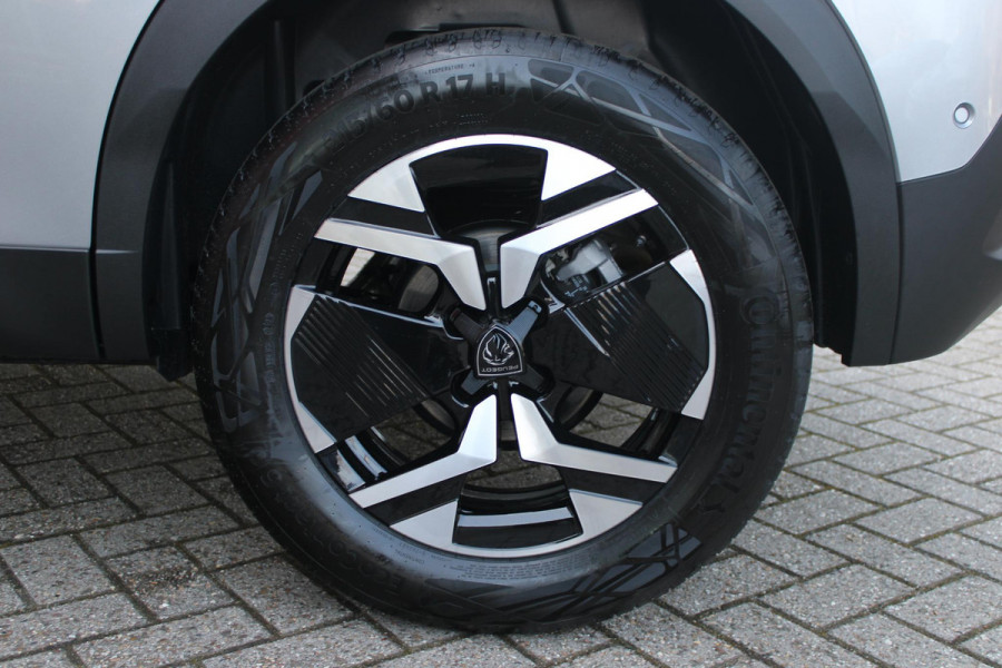 Peugeot 2008 1.2 Hybrid 136PK AUTOMAAT ALLURE | NIEUWE AUTO! | CAMERA VOOR + ACHTER | KEYLESS ENTRY/START | PARKEERSENSOREN VOOR + ACHTER | DODEHOEK DETECTIE | 17" LICHTMETALEN VELGEN | ADAPTIVE CRUISE CONTROL | CLIMATE CONTROL | STOEL VERWARMING | DRAADLOZE APPLE CARPLAY/ANDROID AUTO |