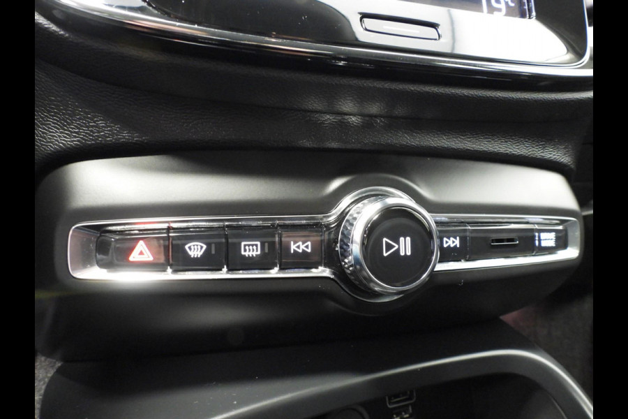 Volvo XC40 1.5 T4 Recharge Inscription Expression NAVI/CAMERA/LED/18"LMV!