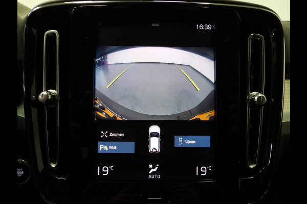 Volvo XC40 1.5 T4 Recharge Inscription Expression NAVI/CAMERA/LED/18"LMV!
