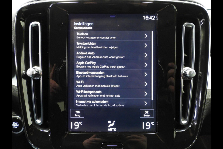 Volvo XC40 1.5 T4 Recharge Inscription Expression NAVI/CAMERA/LED/18"LMV!