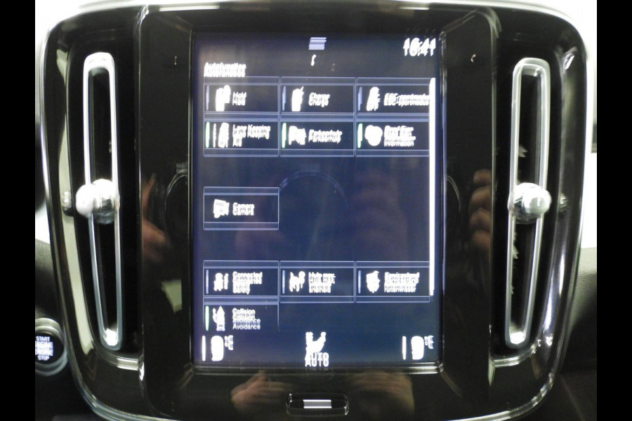 Volvo XC40 1.5 T4 Recharge Inscription Expression NAVI/CAMERA/LED/18"LMV!