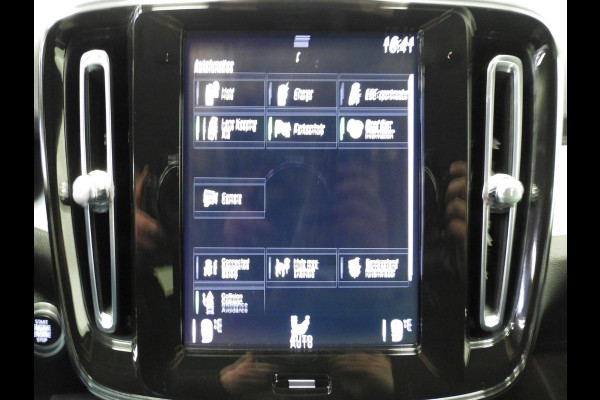 Volvo XC40 1.5 T4 Recharge Inscription Expression NAVI/CAMERA/LED/18"LMV!