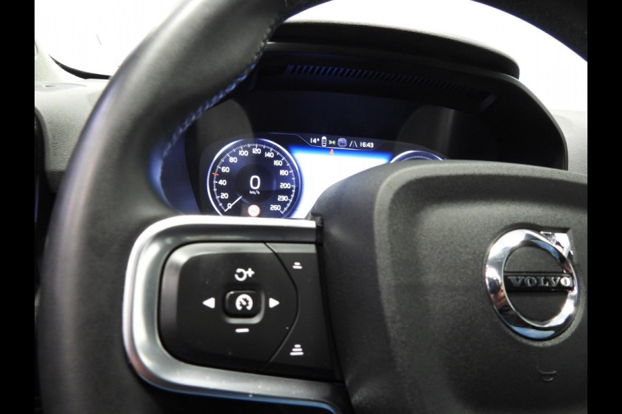 Volvo XC40 1.5 T4 Recharge Inscription Expression NAVI/CAMERA/LED/18"LMV!