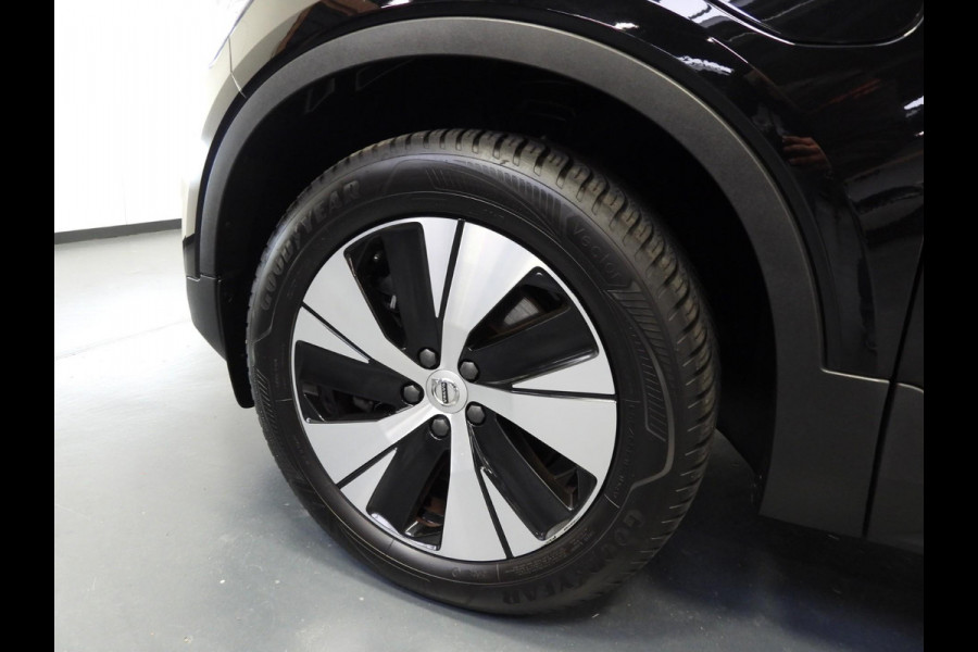 Volvo XC40 1.5 T4 Recharge Inscription Expression NAVI/CAMERA/LED/18"LMV!