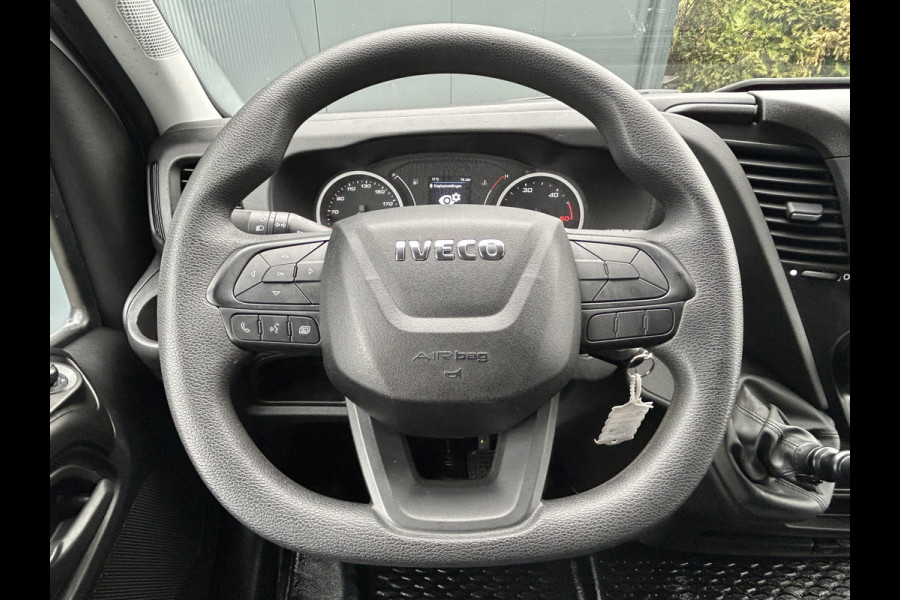 Iveco Daily 35C16H 2.3 D 157 PK / ZEER NETJES !! / HYDRAULISCHE LAADKLEP / BAKWAGEN / 68.865 KM ! / AIRCO /