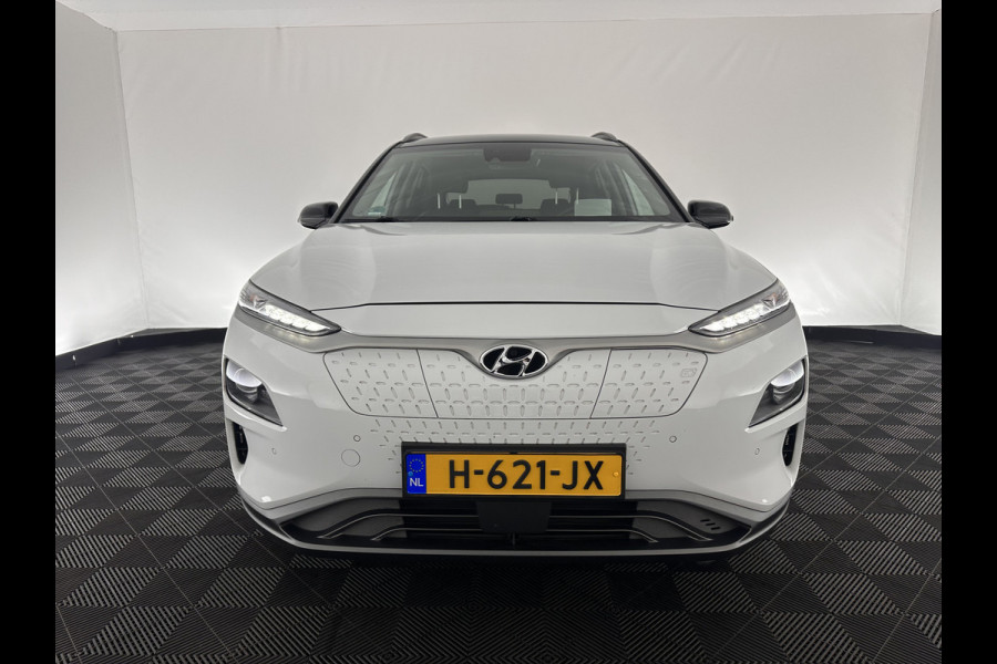 Hyundai Kona EV Premium 64 kWh [ 3-Fase ] (INCL-BTW) *HEAT-PUMP | FULL-LEATHER | HEAD-UP | FULL-LED | NAVI-FULLMAP | DAB | ADAPTIVE-CRUISE | KRELL-AUDIO | KEYLESS | CAMERA | BLIND-SPOT | LANE-ASSIST | DIGI-COCKPIT | COMFORT-SEATS | 1