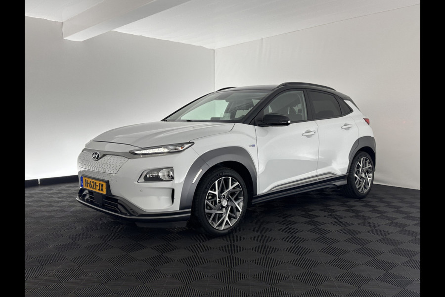 Hyundai Kona EV Premium 64 kWh [ 3-Fase ] (INCL-BTW) *HEAT-PUMP | FULL-LEATHER | HEAD-UP | FULL-LED | NAVI-FULLMAP | DAB | ADAPTIVE-CRUISE | KRELL-AUDIO | KEYLESS | CAMERA | BLIND-SPOT | LANE-ASSIST | DIGI-COCKPIT | COMFORT-SEATS | 1