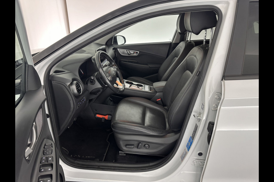 Hyundai Kona EV Premium 64 kWh [ 3-Fase ] (INCL-BTW) *HEAT-PUMP | FULL-LEATHER | HEAD-UP | FULL-LED | NAVI-FULLMAP | DAB | ADAPTIVE-CRUISE | KRELL-AUDIO | KEYLESS | CAMERA | BLIND-SPOT | LANE-ASSIST | DIGI-COCKPIT | COMFORT-SEATS | 1