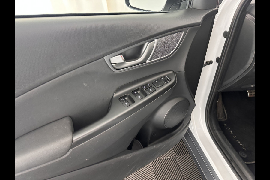 Hyundai Kona EV Premium 64 kWh [ 3-Fase ] (INCL-BTW) *HEAT-PUMP | FULL-LEATHER | HEAD-UP | FULL-LED | NAVI-FULLMAP | DAB | ADAPTIVE-CRUISE | KRELL-AUDIO | KEYLESS | CAMERA | BLIND-SPOT | LANE-ASSIST | DIGI-COCKPIT | COMFORT-SEATS | 1