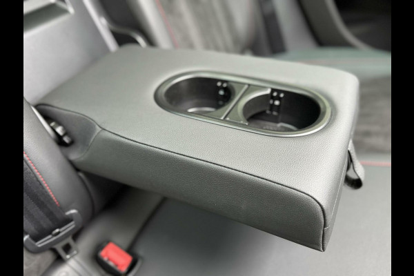 Seat León ST 1.5 TSI FR Ultimate Edition Black Automaat | Panoramadak | Leer/alcantara bekleding | Beats Audio | Sfeerverlichting | DCC | Key