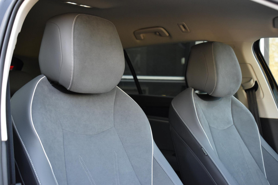 Volkswagen Passat Variant 1.5 eTSI Business Lane ACC Massage Camera